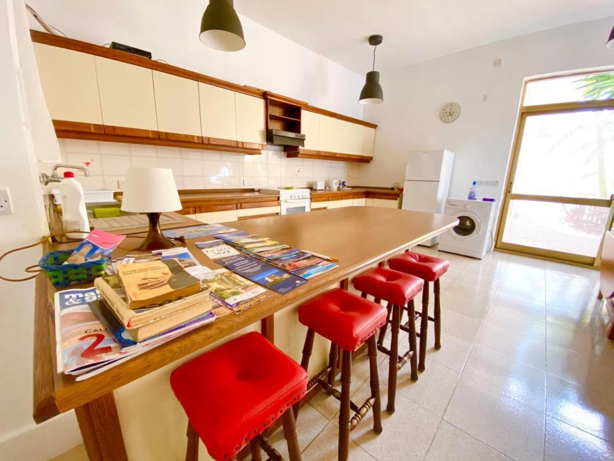 Butts Inn Annex Dormitory Hostel Ghajn il-Kbira  Dış mekan fotoğraf